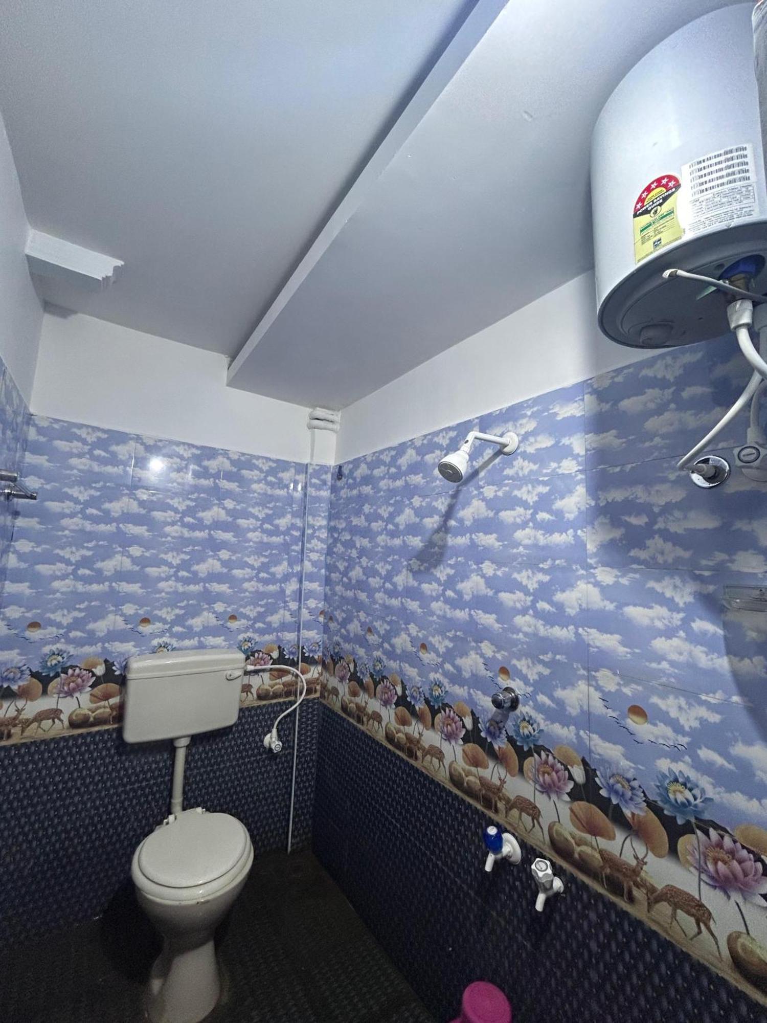 Gsd Inn Guest House Pondicherry Bagian luar foto