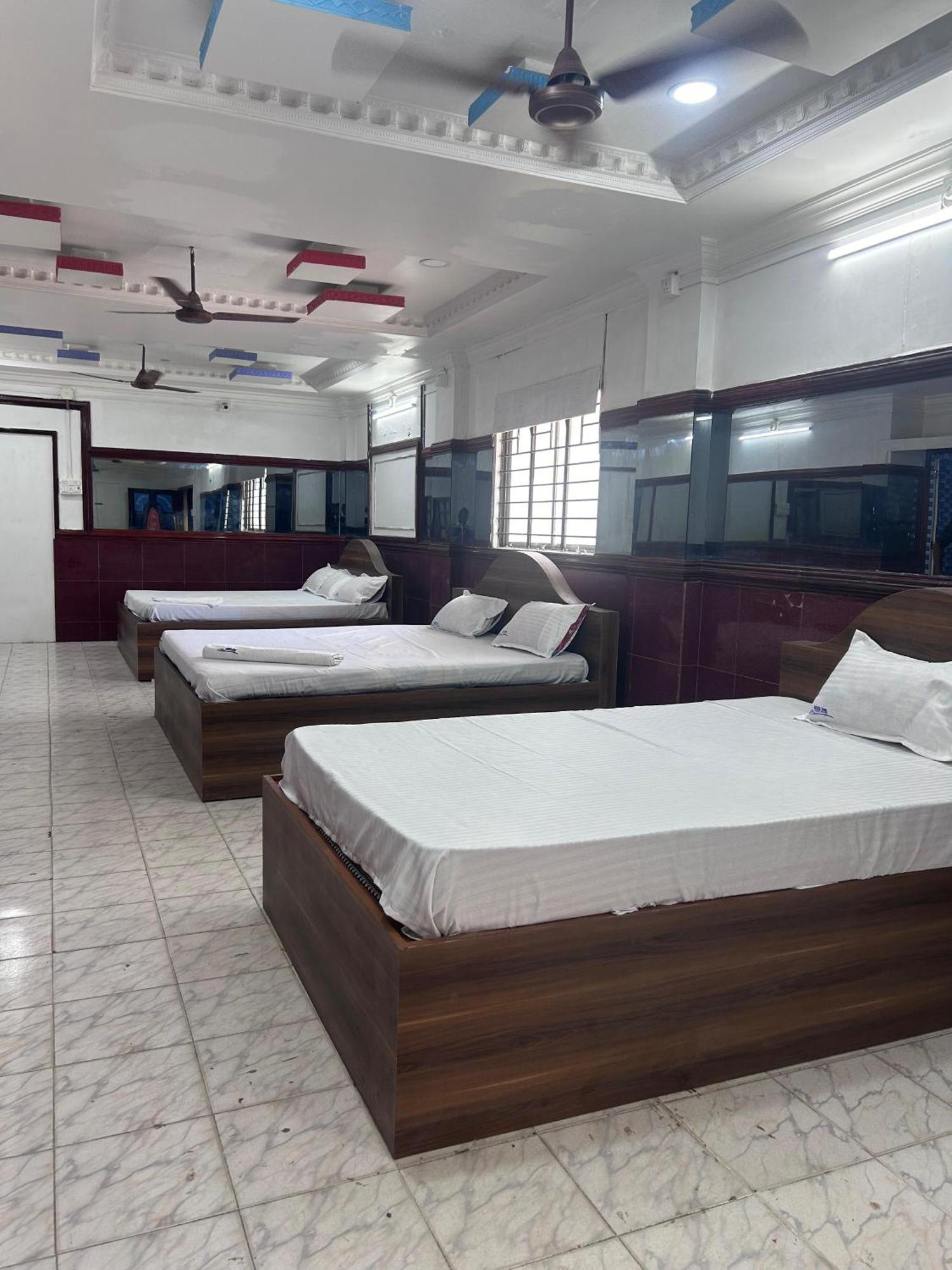 Gsd Inn Guest House Pondicherry Bagian luar foto